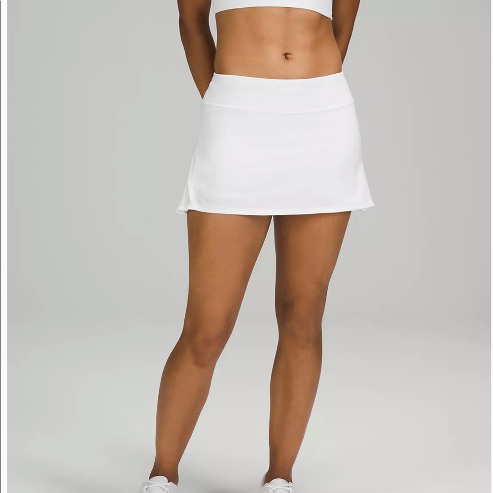 Lululemon White Play Off The Pleats Mid Rise Skirt